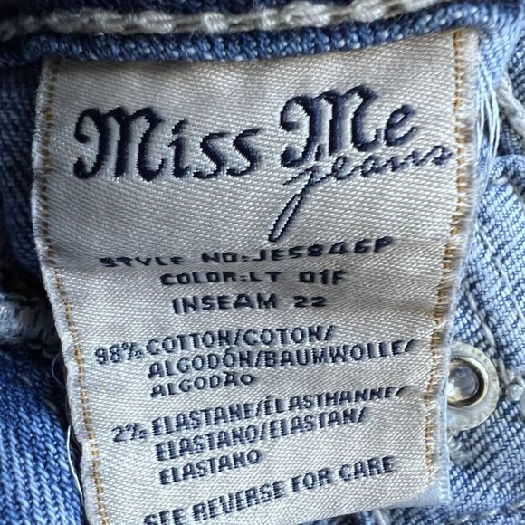 Miss Me Womens 30 US Size 10 Distressed Embellished Cuffed Capri Jeans Cowgirl - Picture 14 of 16